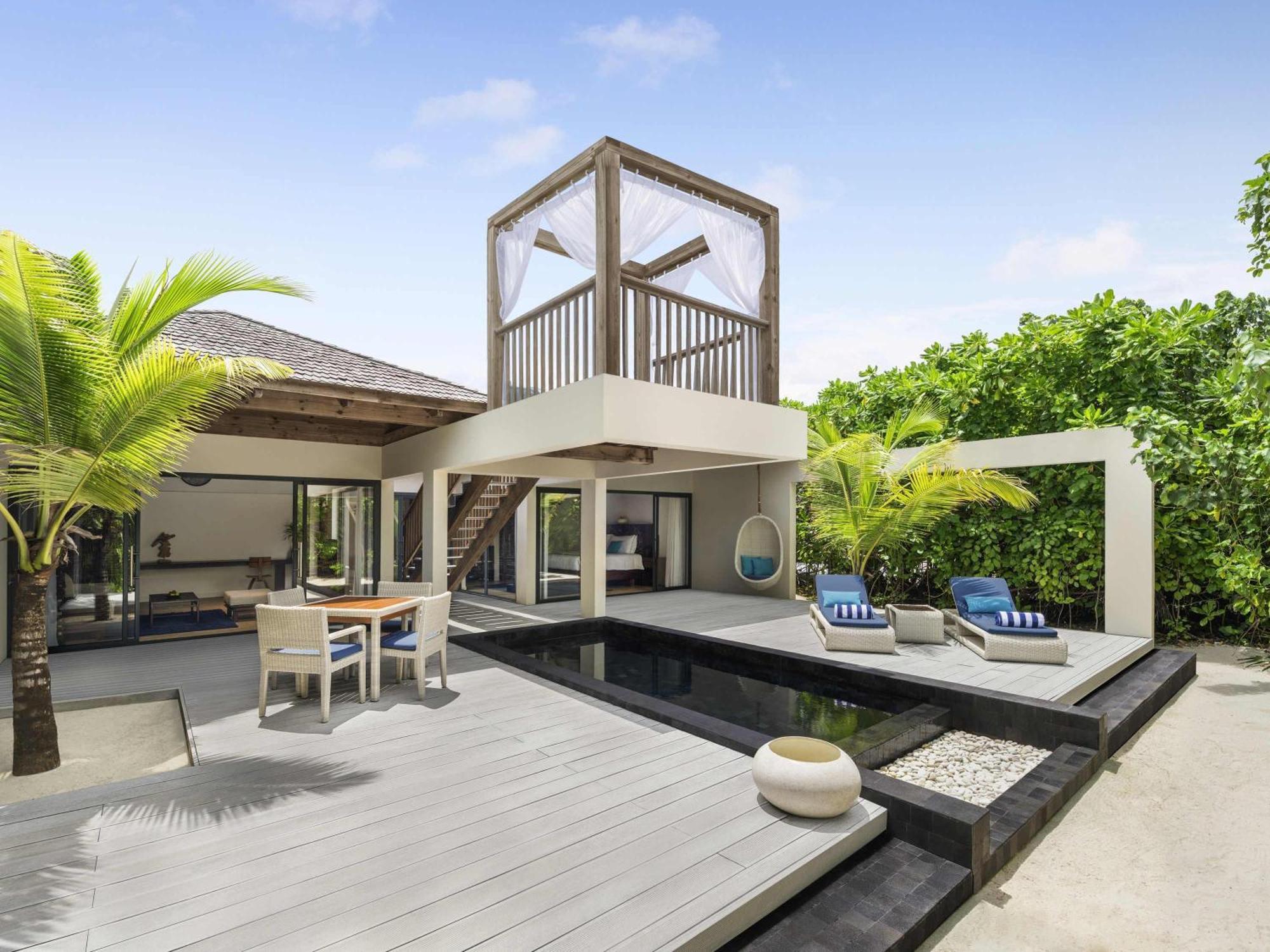 Beach Pool Villa Sunset Living space Sunbed & Swing daily flow chocolate hour snorkeling gear & non-motorized water sports,1731553293:JPEG